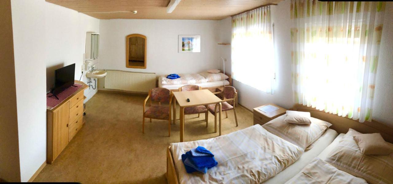 Personalwohnheim Altenpflege Foditsch Sankt Johann  Zimmer foto