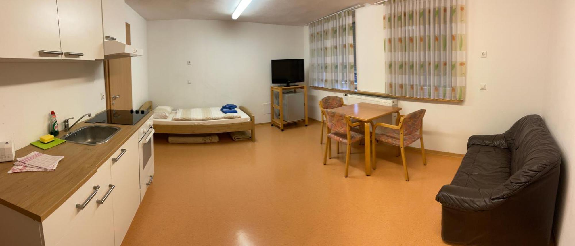 Personalwohnheim Altenpflege Foditsch Sankt Johann  Zimmer foto